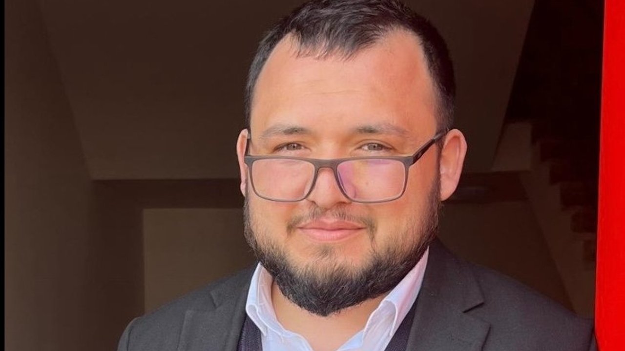 Genç imam kazada can verdi