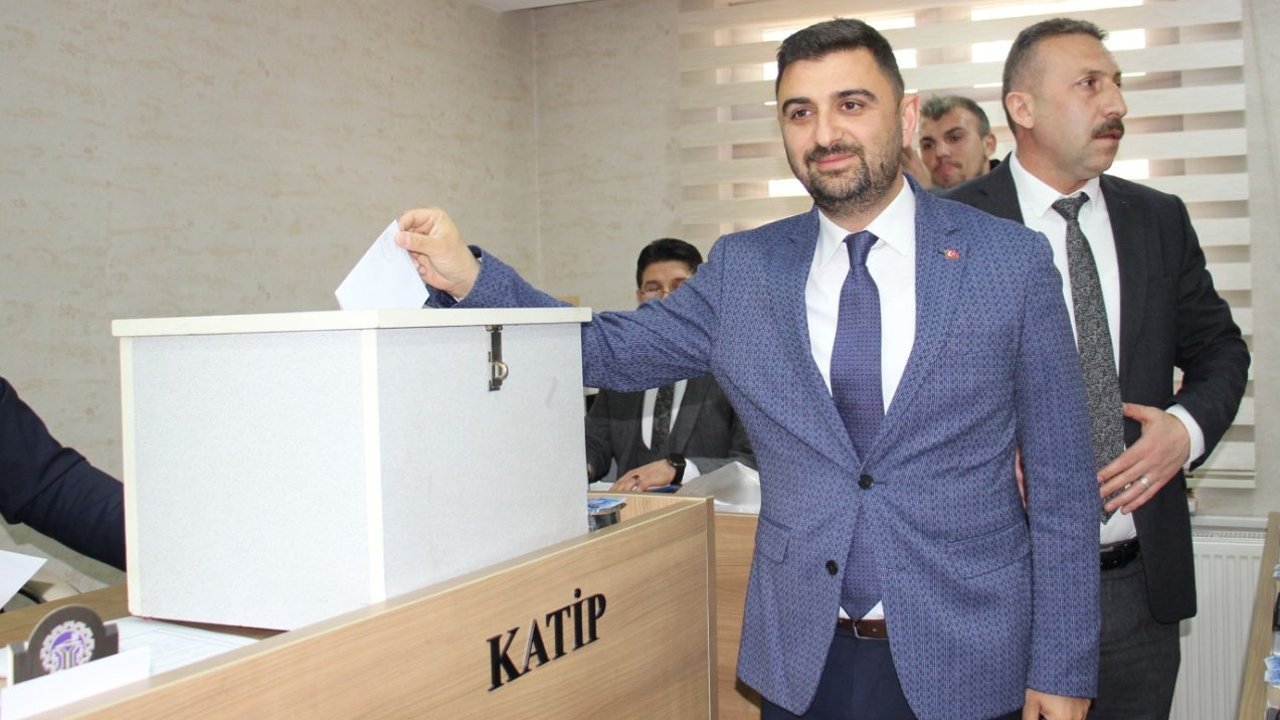 “Görevimi büyük bir  huzurla devrediyorum”