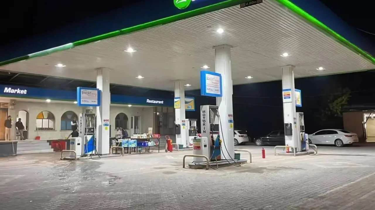 Akaryakıt istasyonlarında artık bu yasak!