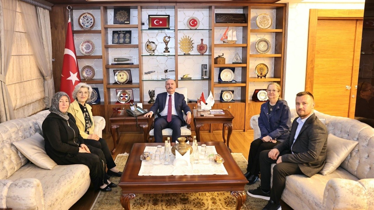 Kanserle mücadelede farkındalık vurgusu