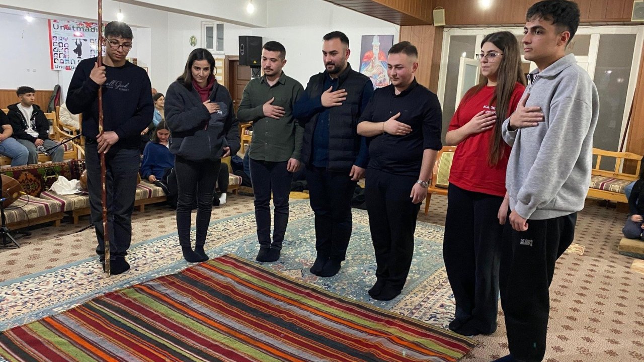 Gençler muhabbet ceminde buluştu