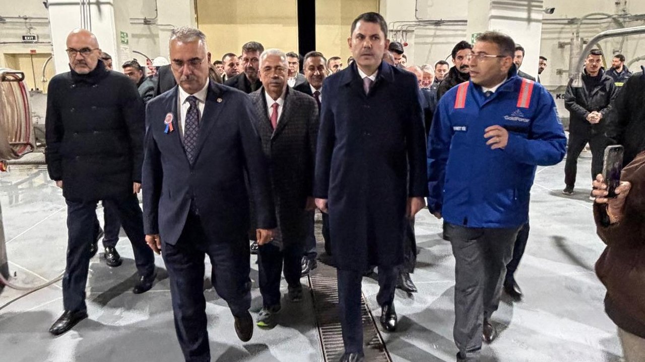 Bakan Kurum, GoldForce  Fabrikası’nı çok beğendi