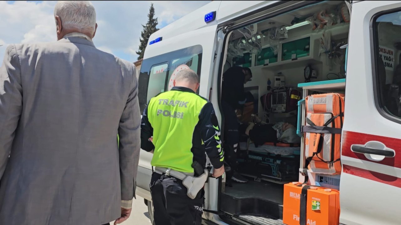 Motosiklet sürücüsü yaralandı