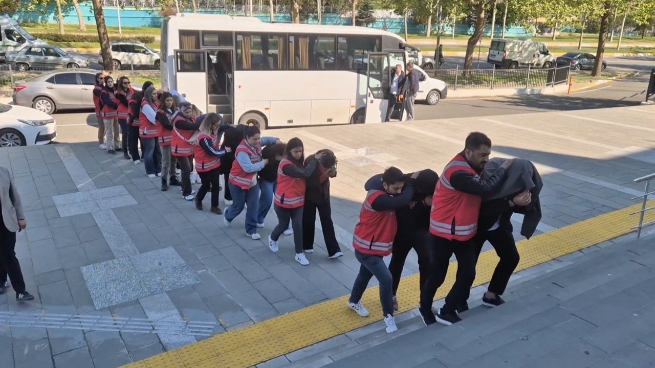 Güzellik merkezlerine çektikleri vatandaşları dolandıran çeteye operasyon:   12 tutuklama