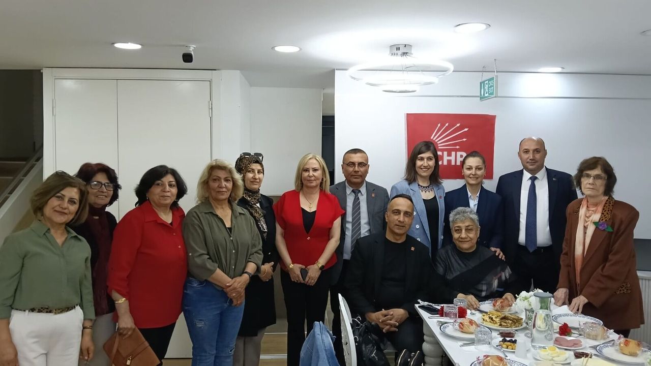 CHP’den Anneler Günü'ne  özel kutlama programı