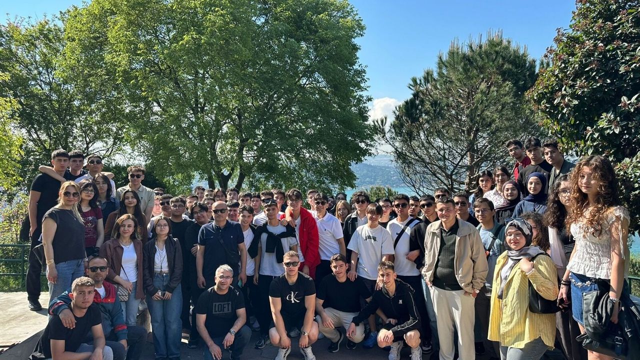 Fen Lisesi öğrencilerinden İstanbul çıkarması