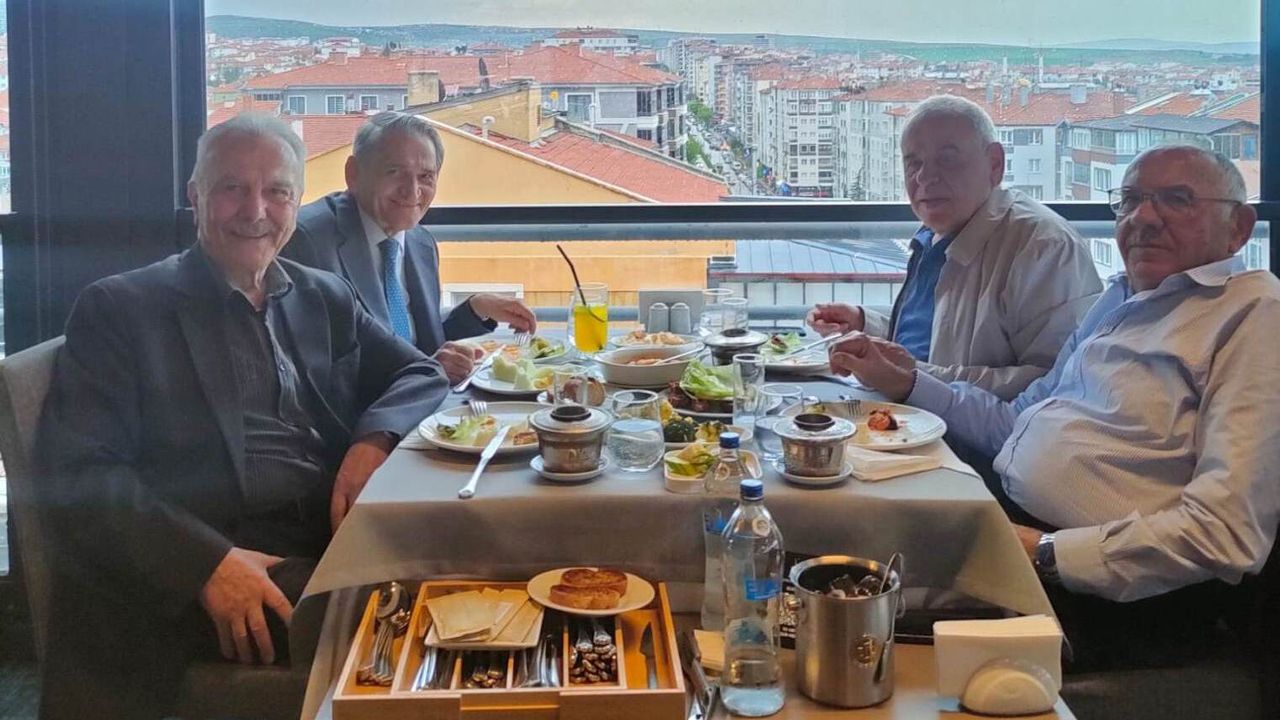 Yılların yıpratamadığı  saygı, sevgi ve dostluk