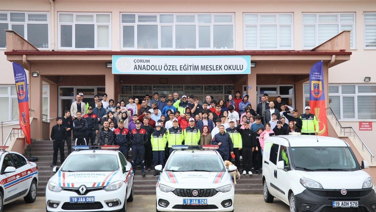 Çorum'da Trafik Haftası kutlanıyor