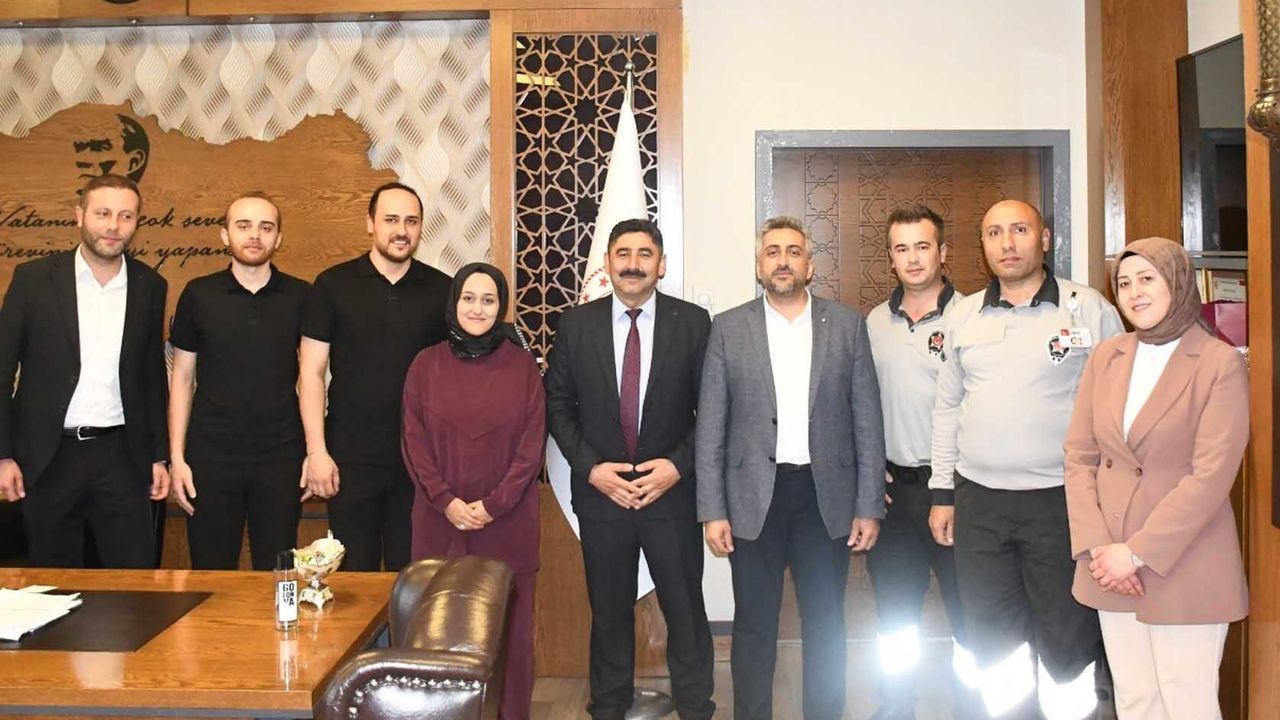 Hastane’de bayramlaştılar