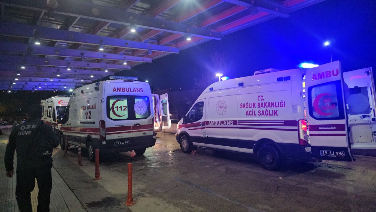 Yabancı uyruklular arasında bıçaklı kavga: 2 yaralı