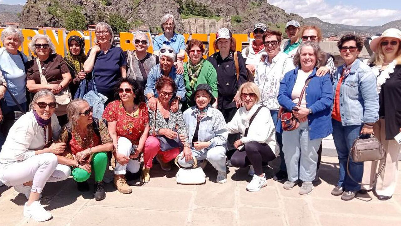 Erzurum Nenehatun Kız Öğretmen Okulu mezunlarının Çorum buluşması