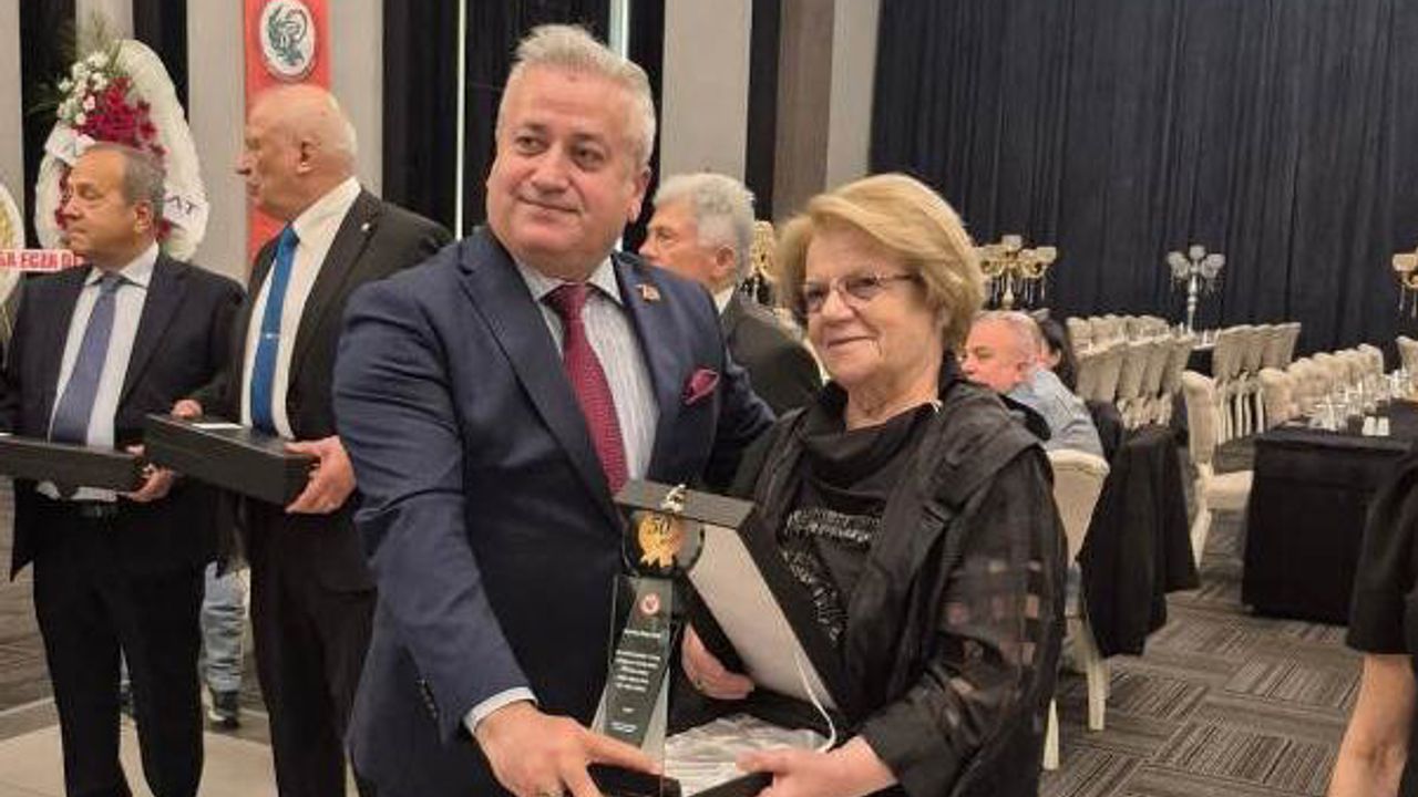 Eczacılıkta 50. yıl onuru