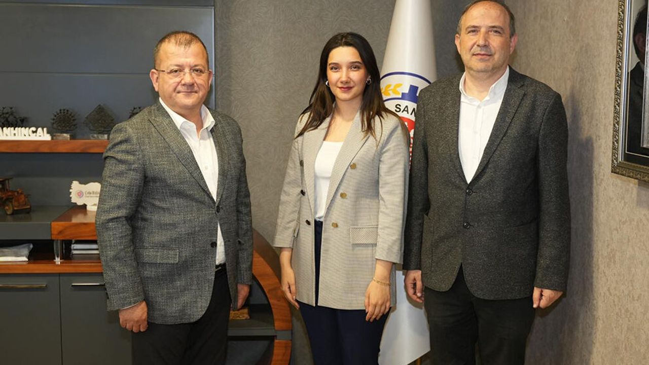 Petrolcü Erdal Zazaoğlu’nun kızı  Ceyda, avukatlık bürosu açıyor