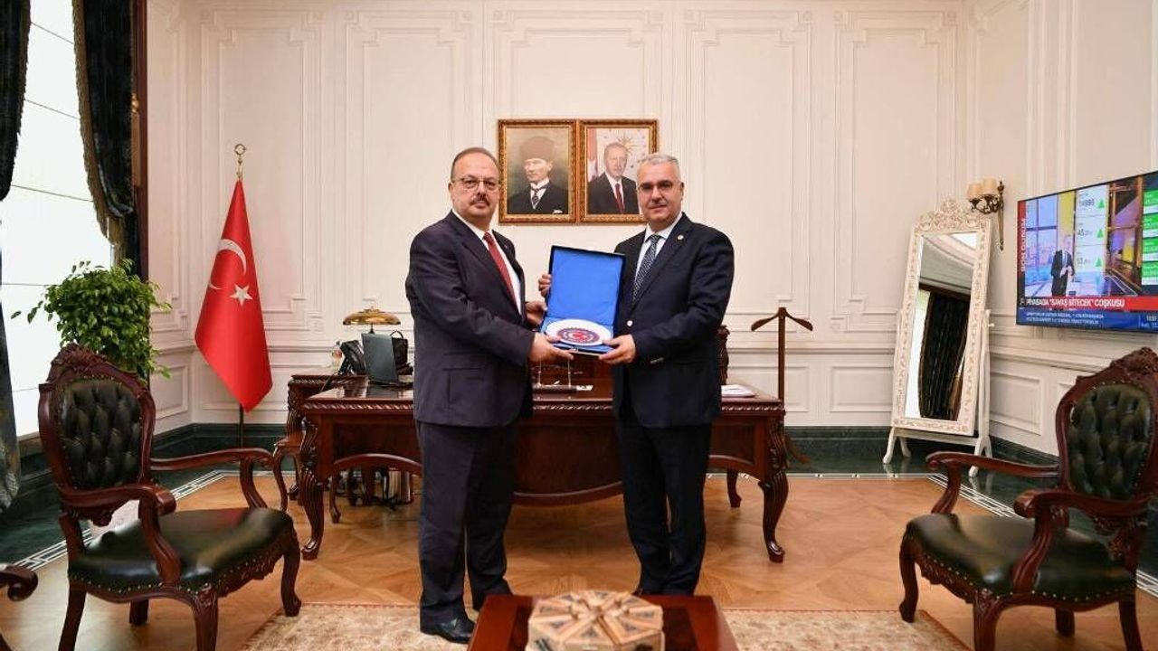 Milletvekili Yusuf Ahlatcı, hemşehrileri kutladı