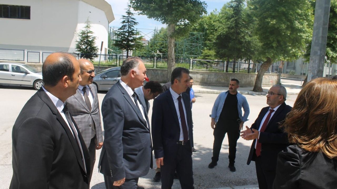 Denetimli Serbestlik Yükümlülerinden Okullara “Renkli” Katkı