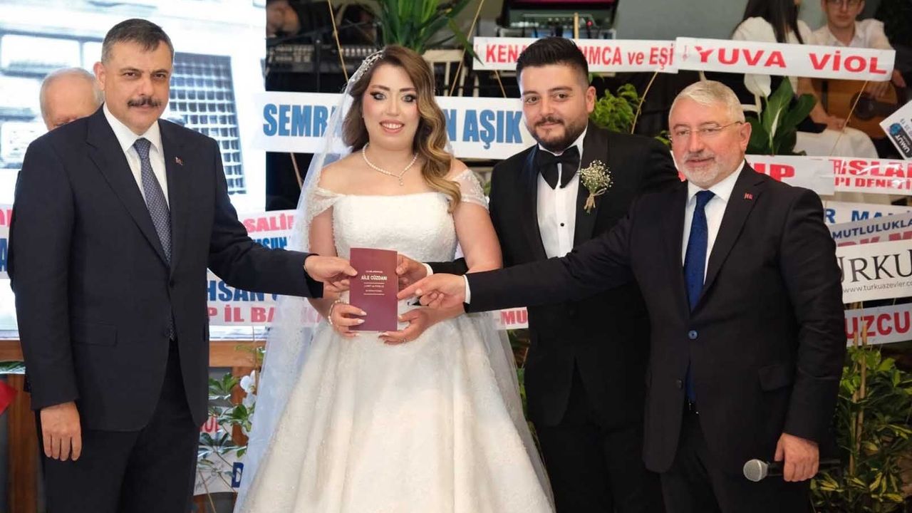Bakan Çiftçi’nin tanıklığında Sıla ile Erge’ye görkemli nikâh