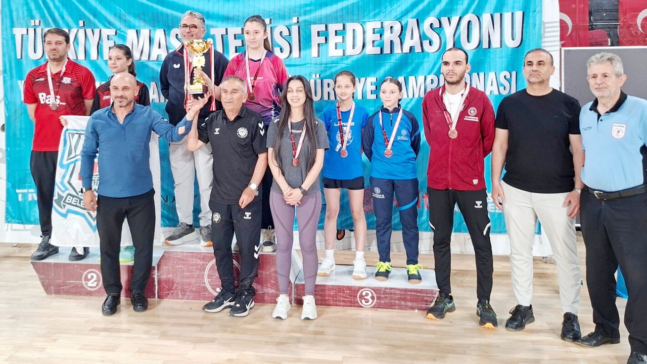 Çorum’da masa tenisi rüzgârı esti
