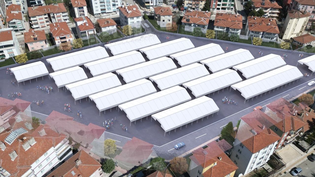 Cumartesi Pazarı’nın  üzeri kapatılıyor