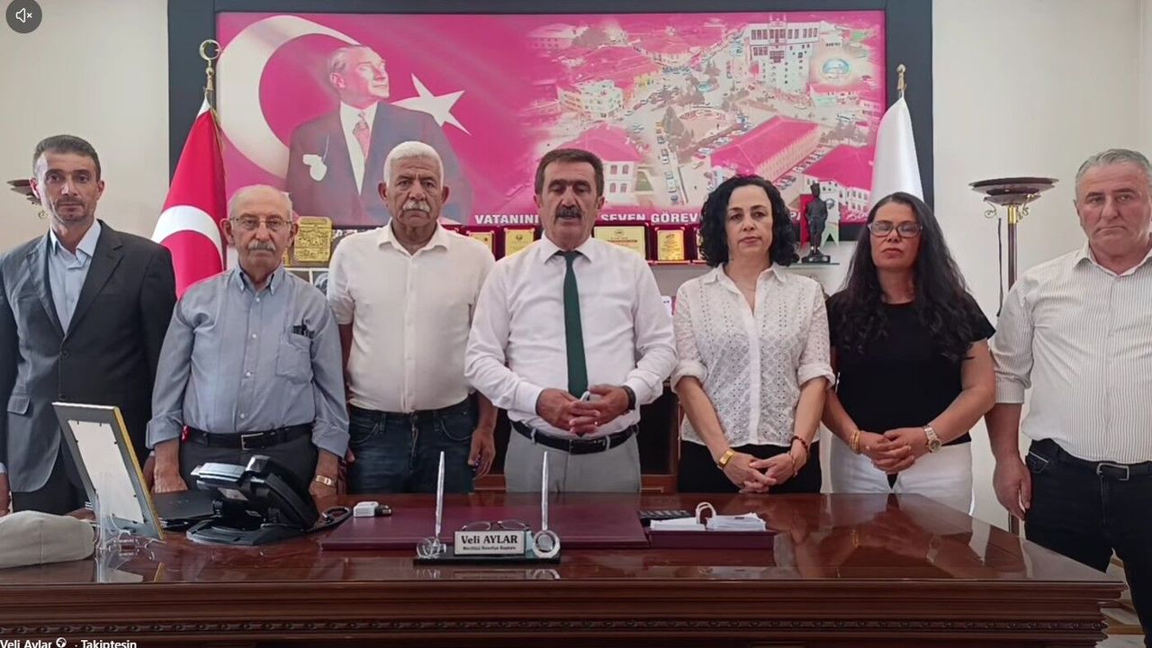Mecitözü’nde toplu istifa: Başkan Aylar ve 6 meclis  üyesi CHP’den ayrıldı