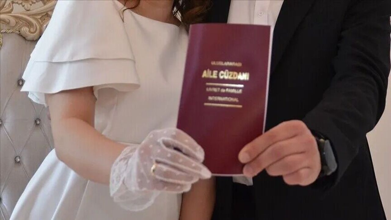 Evlilik desteğine  285 bin başvuru