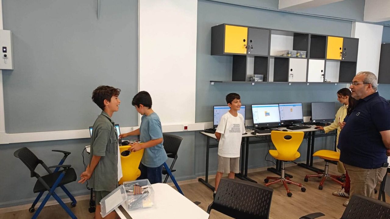Geleceğin mucitlerine  robotik kodlama kursu