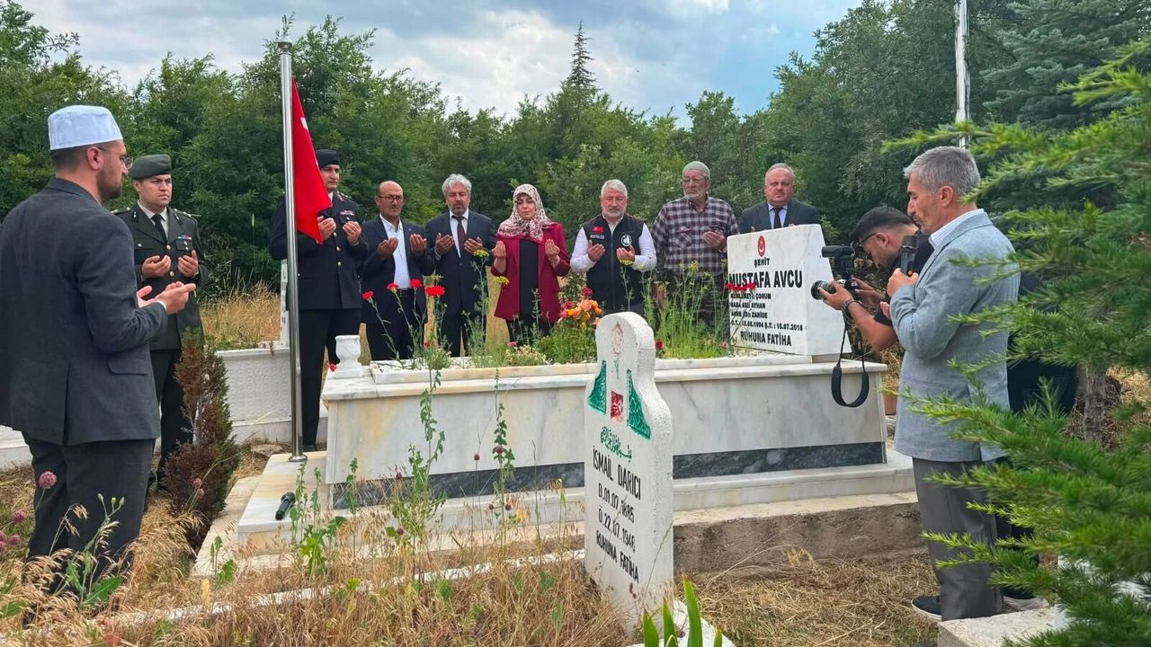 Eskikaradona şehitleri Avcu ve Bıçakcı anıldı