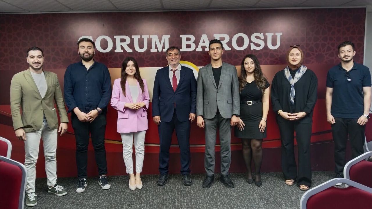 Genç avukatlara kutlama