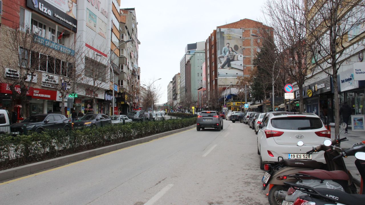 Bu tarihlere dikkat! Gazi Caddesi'ne park yasağı geliyor