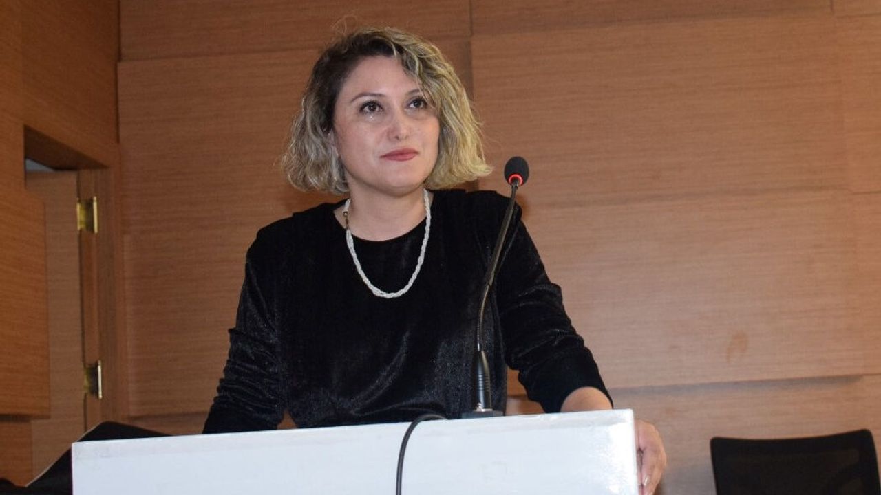 Eğitim-İş: “Bakanlık, ‘son dakika’  uygulamasından derhal vazgeçmeli”