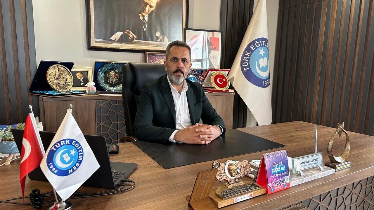 Kamu-Sen’de Abdullah Güdek il temsilcisi oldu