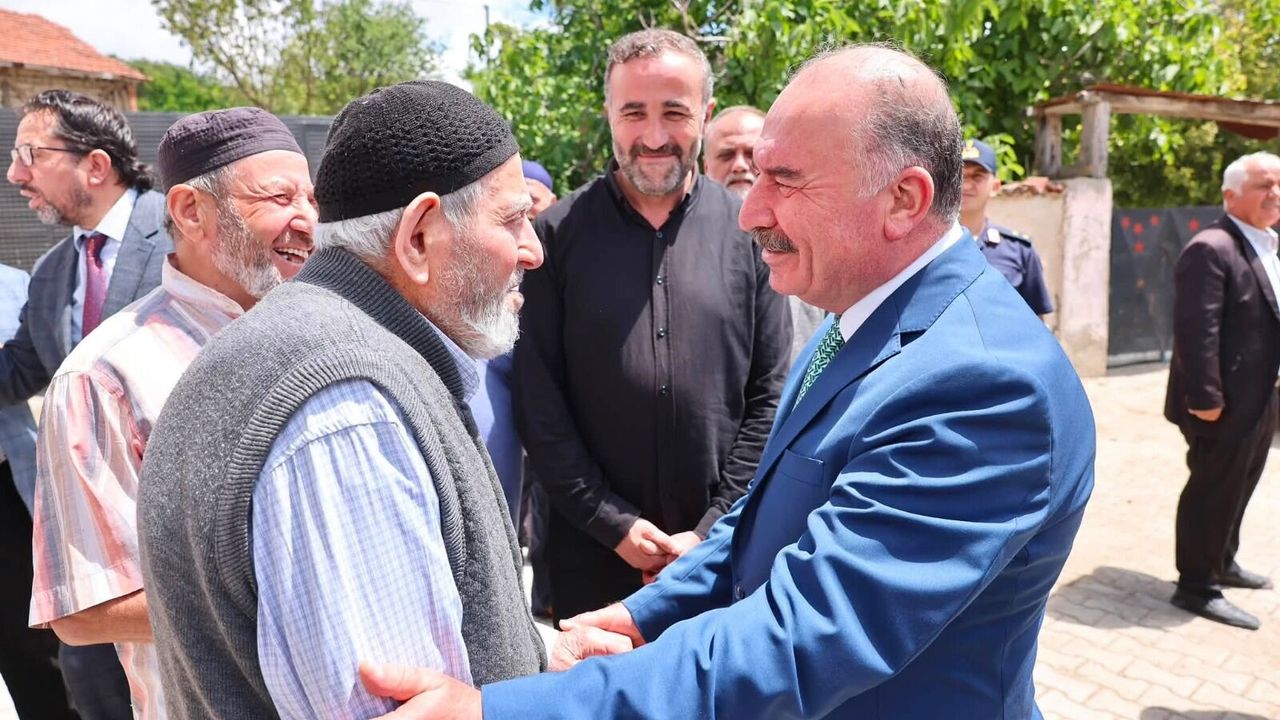 Vali Çalgan Mecitözü Alören Köyü'nde vatandaşla buluştu