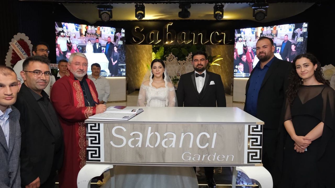 Çakmak ve Babacan  ailelerinin mutlu günü