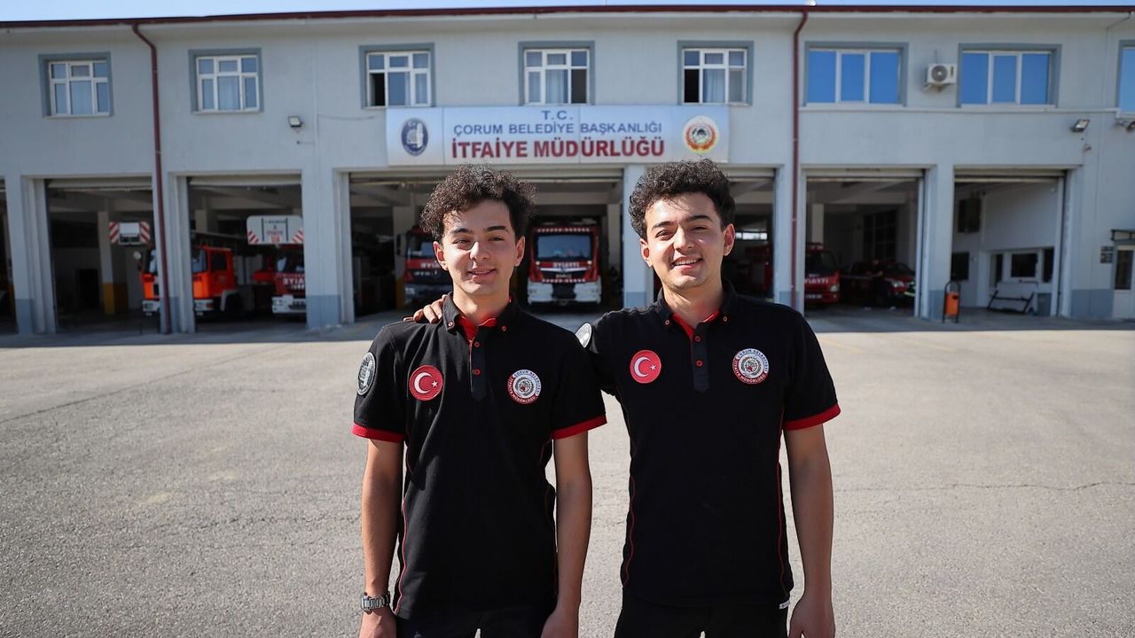 İtfaiyeci adayı ikizler meslekte de  yan yana olmak istiyor