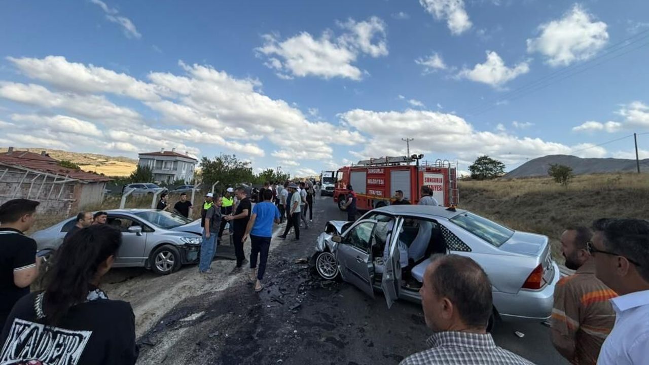 Çorum'da feci kaza: 7 yaralı