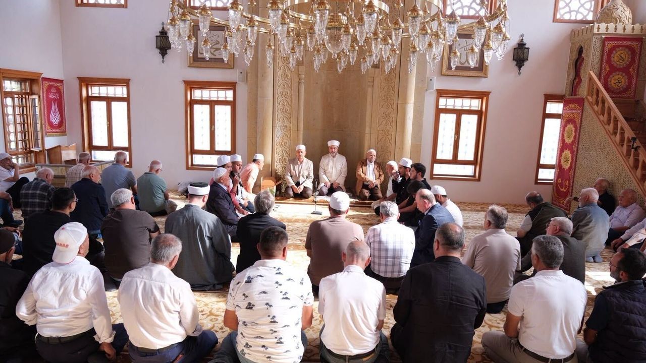 Şehitler için Mecidiyekavak  köyünde mevlit okutuldu