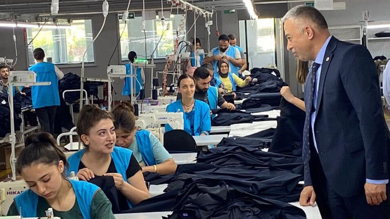 “İki yılda 6 bin tekstil firması kapandı, yüzbinler işsiz kaldı”