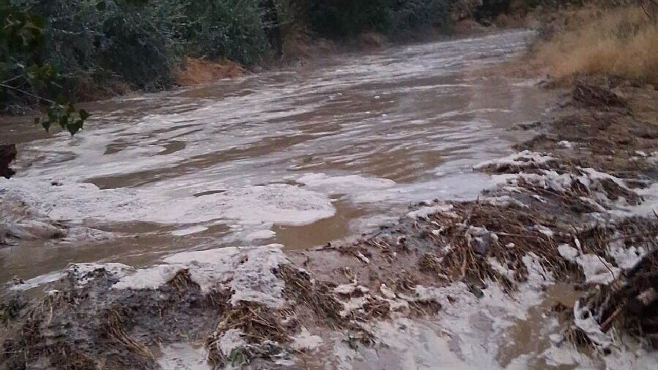 Çorum'da sağanak: Yollar sular altında kaldı