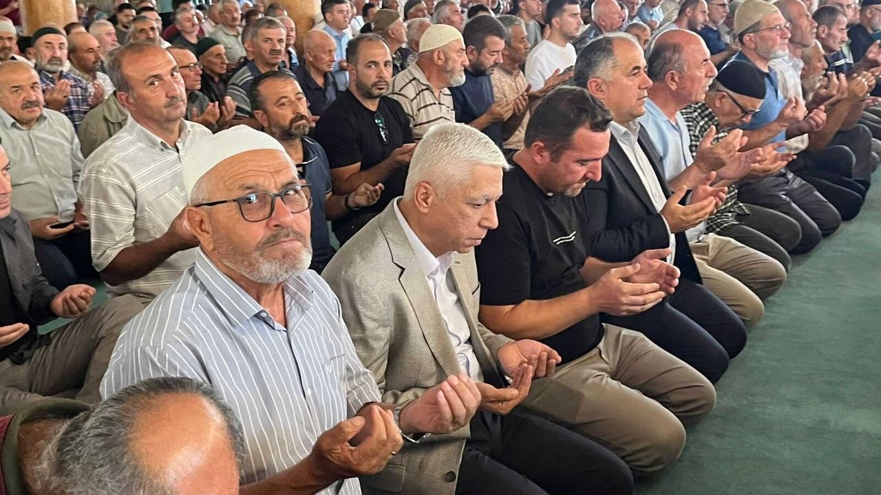Şehitler dualarla yâd edildi