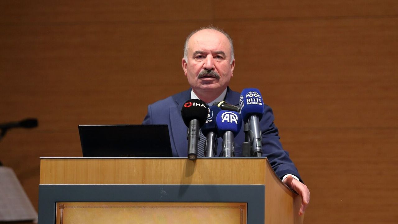 Vali Çalgan’dan HİTÜ  öğrencilerine kutlama