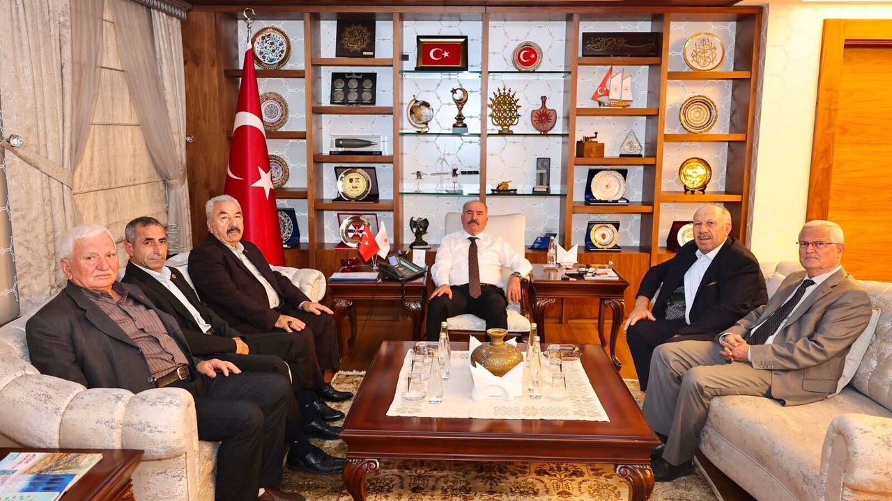 Vali Ali Çalgan muhtarları dinledi