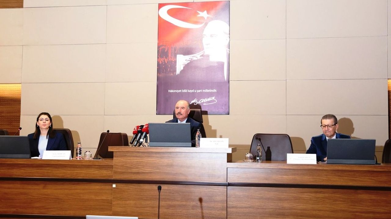 Çorum'da en büyük yatırım ulaşıma! Vali tek tek açıkladı