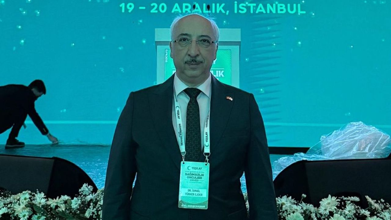 İsmail Türker Ejder yeniden  Yeşilay Çorum Şube Başkanı