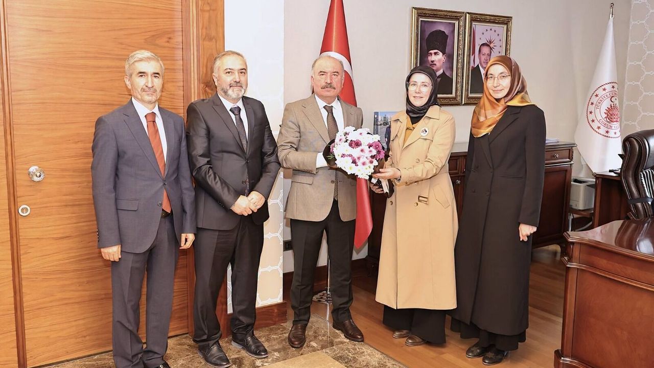 Camiler ve Din Görevlileri  Haftası ziyaretlerle başladı