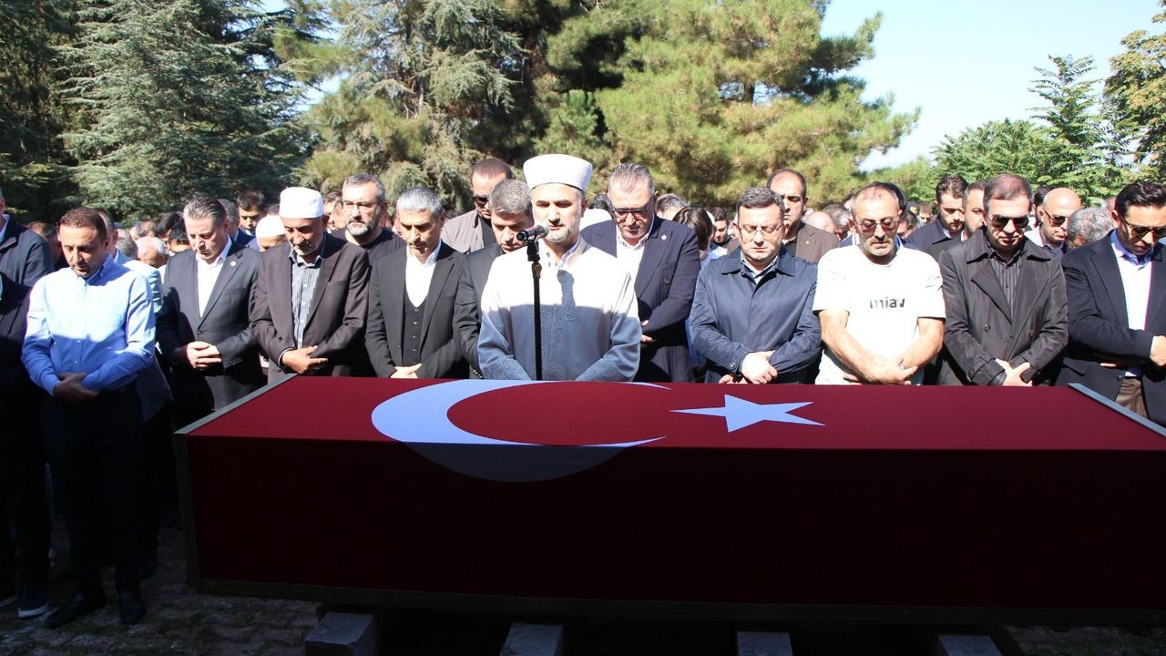 Vali Yardımcısı Ayrancı Amasya'da defnedildi