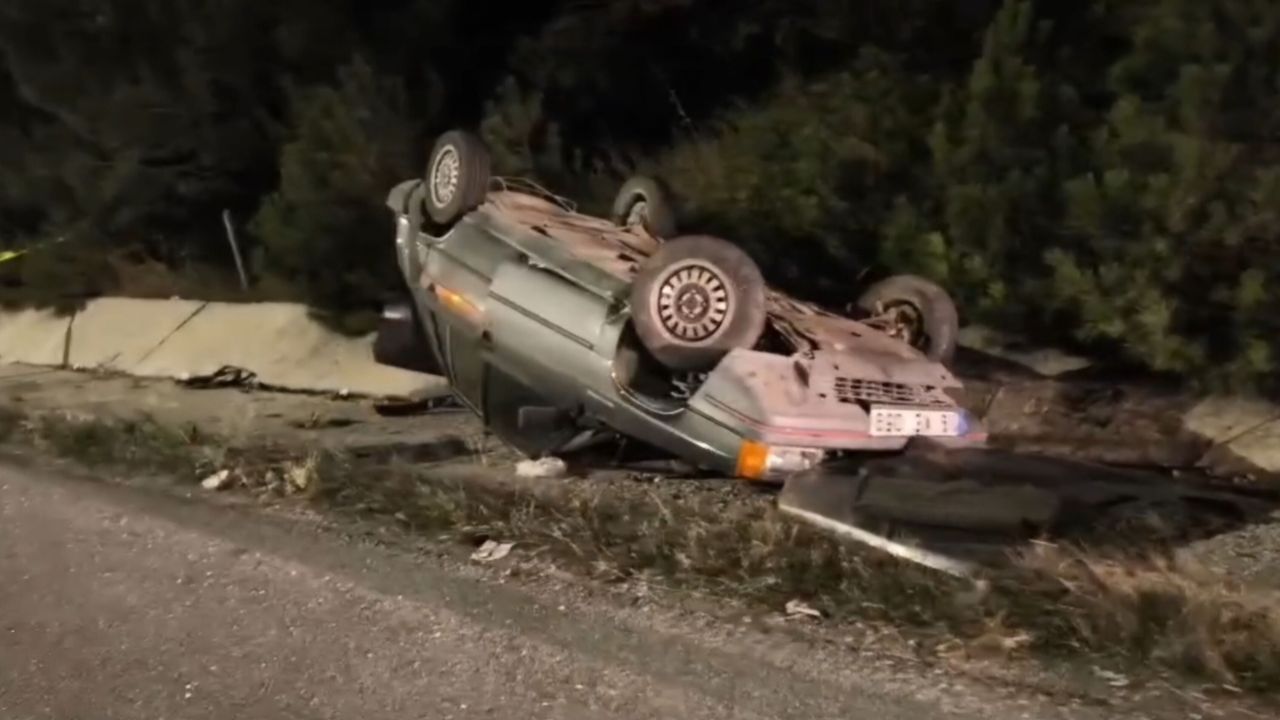Çorum'da iki otomobilin çarpıştığı kazada 3 kişi yaralandı