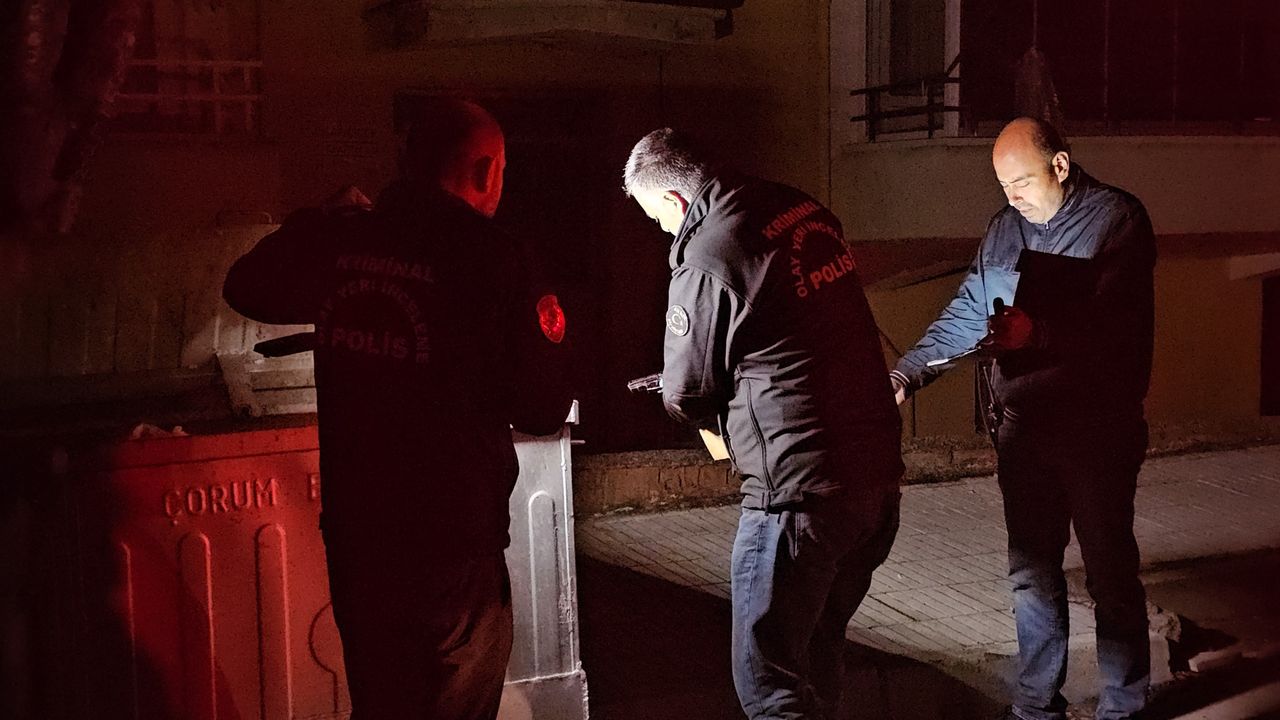 Çorum’da zorla araca bindirme ihbarında tabanca ve bıçak ele geçirildi