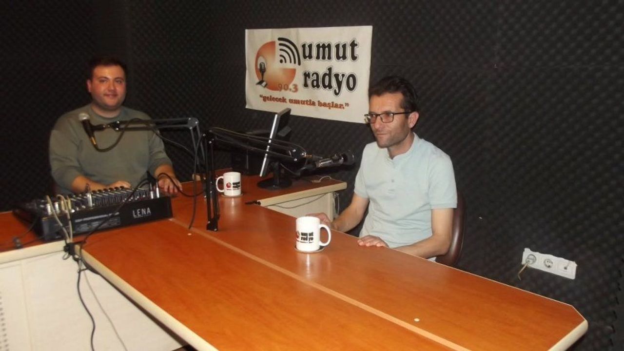 Görme engellilerin sorunları Umut Radyo mikrofonunda