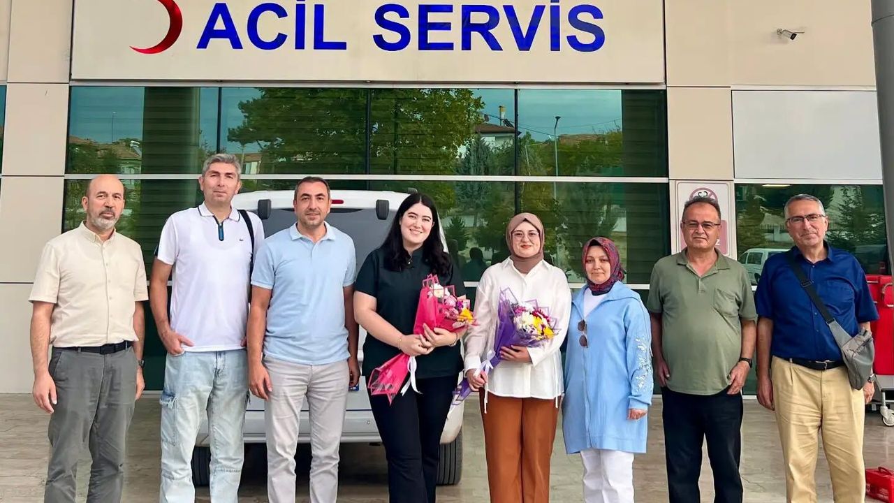 Liseyi okudukları ilçeye doktor atandılar