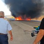 Acı kaza kamerada: Otomobiller alev topuna döndü
