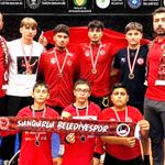 Sungurlulu güreşçiler uluslararası turnuvada 7 madalya kazandı